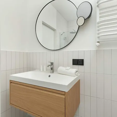 Apartment Modern & Bright With Garden By Rent Like Gdansk