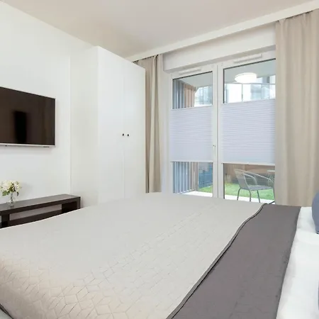 Modern & Bright With Garden By Rent Like Apartment *