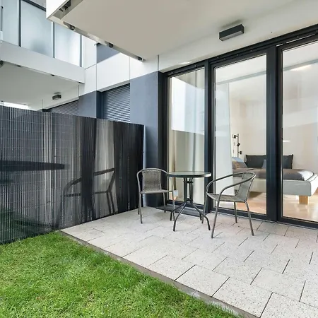 Modern & Bright With Garden By Rent Like Apartment *
